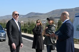 Prezident İlham Əliyev Xocavənd kəndində görülmüş işlərlə tanış olub - YENİLƏNİB 
