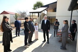 Prezident Xocavənd şəhərində görülmüş işlərlə tanış olub, sakinlərlə görüşüb - YENİLƏNİB 