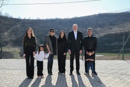 Prezident İlham Əliyev Xocalının Xanabad kəndində görülmüş işlərlə tanış olub   - FOTO  - YENİLƏNİB 