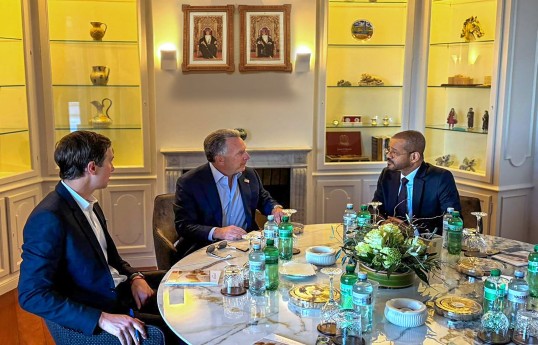 Oman XİN rəhbəri İran-ABŞ danışıqlarının gedişini müsbət qiymətləndirib