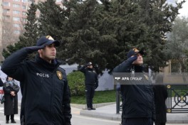 Xocalı soyqırımı qurbanlarının xatirəsi 1 dəqiqəlik sükutla yad edilib - FOTO 