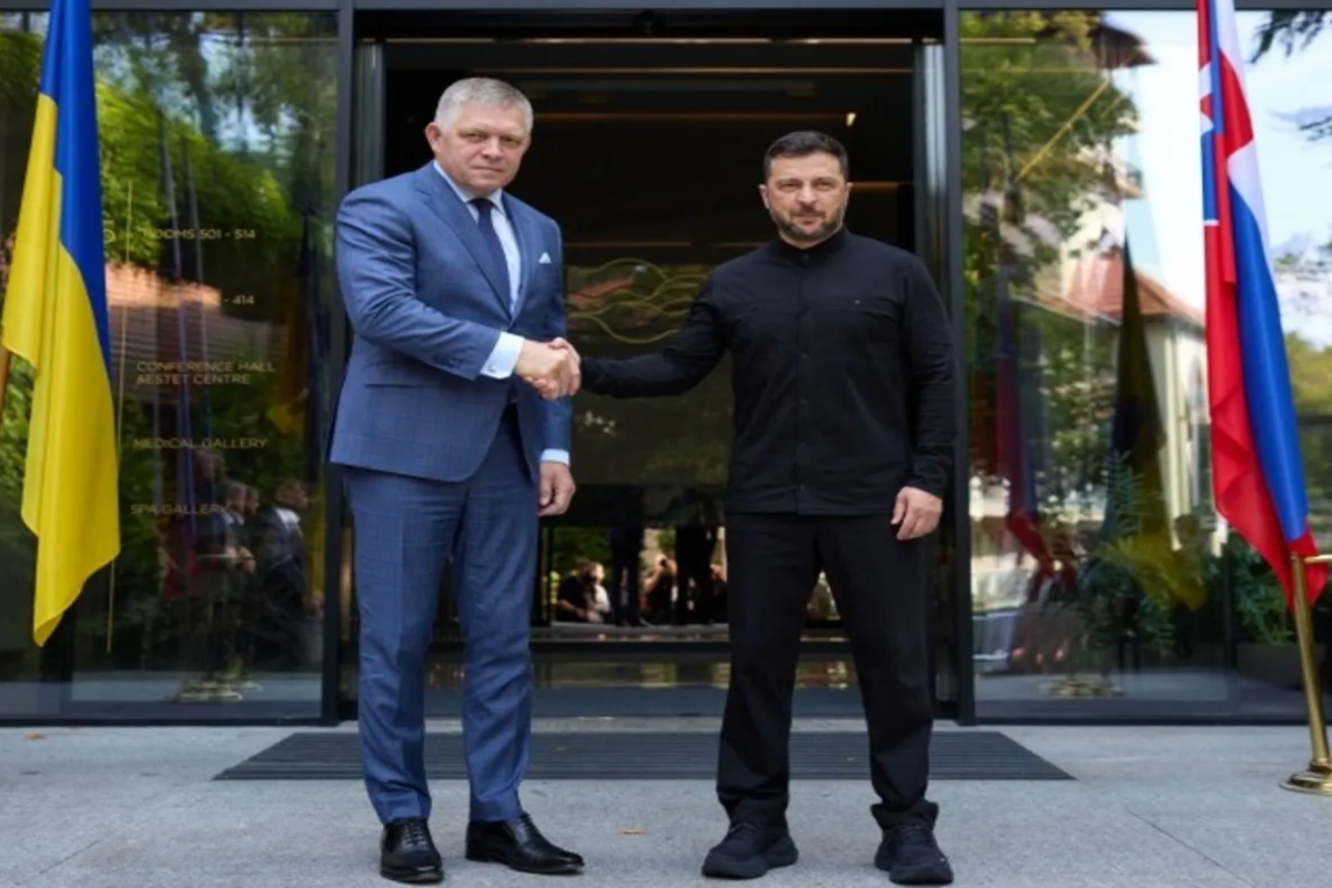 Slovakiyanın Baş naziri Robert Fitso,Ukrayna Prezidenti Volodimir Zelenski