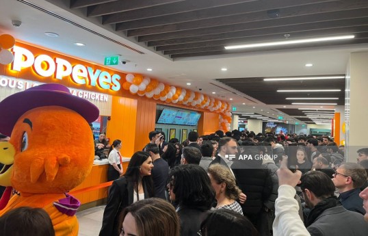“Crescent Mall”da “Popeyes Azerbaijan” restoranının açılışı olub - FOTO 