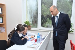 Elm və təhsil naziri Sumqayıtda təhsil müəssisəsində olub