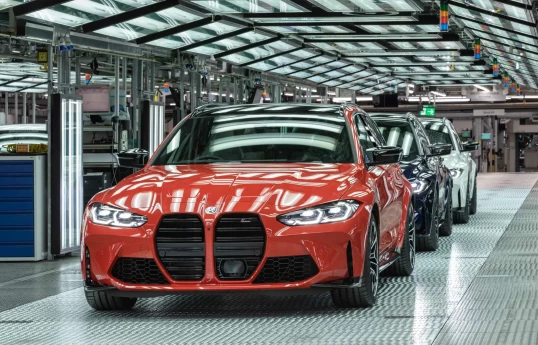 "BMW" yüz minlərlə avtomobili geri çağırır