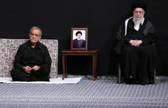 İran Prezidenti Məsud Pezeşkian, İranın Ali Rəhbəri Ayətullah Seyid Əli Xamenei