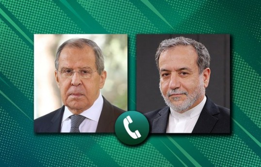 Rusiyanın xarici işlər naziri Sergey Lavrov və İranın xarici işlər naziri Abbas Əraqçi