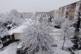 Şimal-qərb bölgəsinə qar yağıb, bəzi ərazilərdə qalınlıq 15 sm-ə çatıb - FOTO 