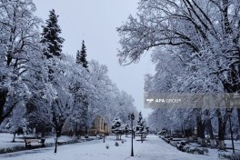 Şimal-qərb bölgəsinə qar yağıb, bəzi ərazilərdə qalınlıq 15 sm-ə çatıb - FOTO 