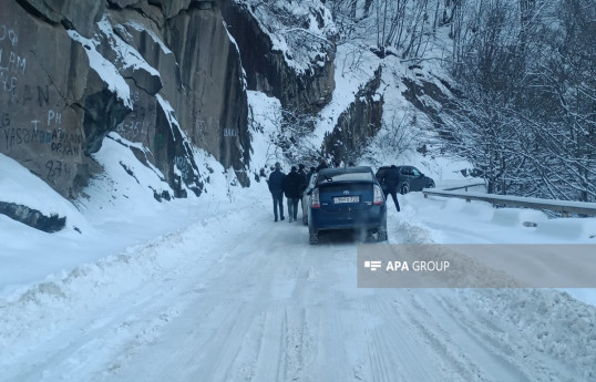 Tovuzun ucqar kəndlərinə gedən yollar buz bağlayıb - FOTO 