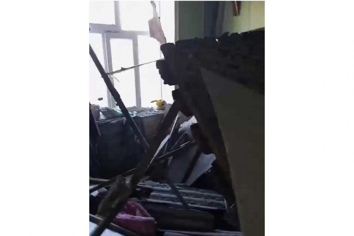 Şabranda mənzilin tavanı çöküb, xəsarət alanlar var