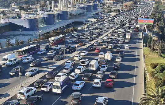 Bakıda sıxlıq müşahidə olunan yollar açıqlanıb - YENİLƏNİB-1 