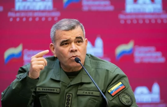Venesuelanın müdafiə naziri Vladimir Padrino Lopes