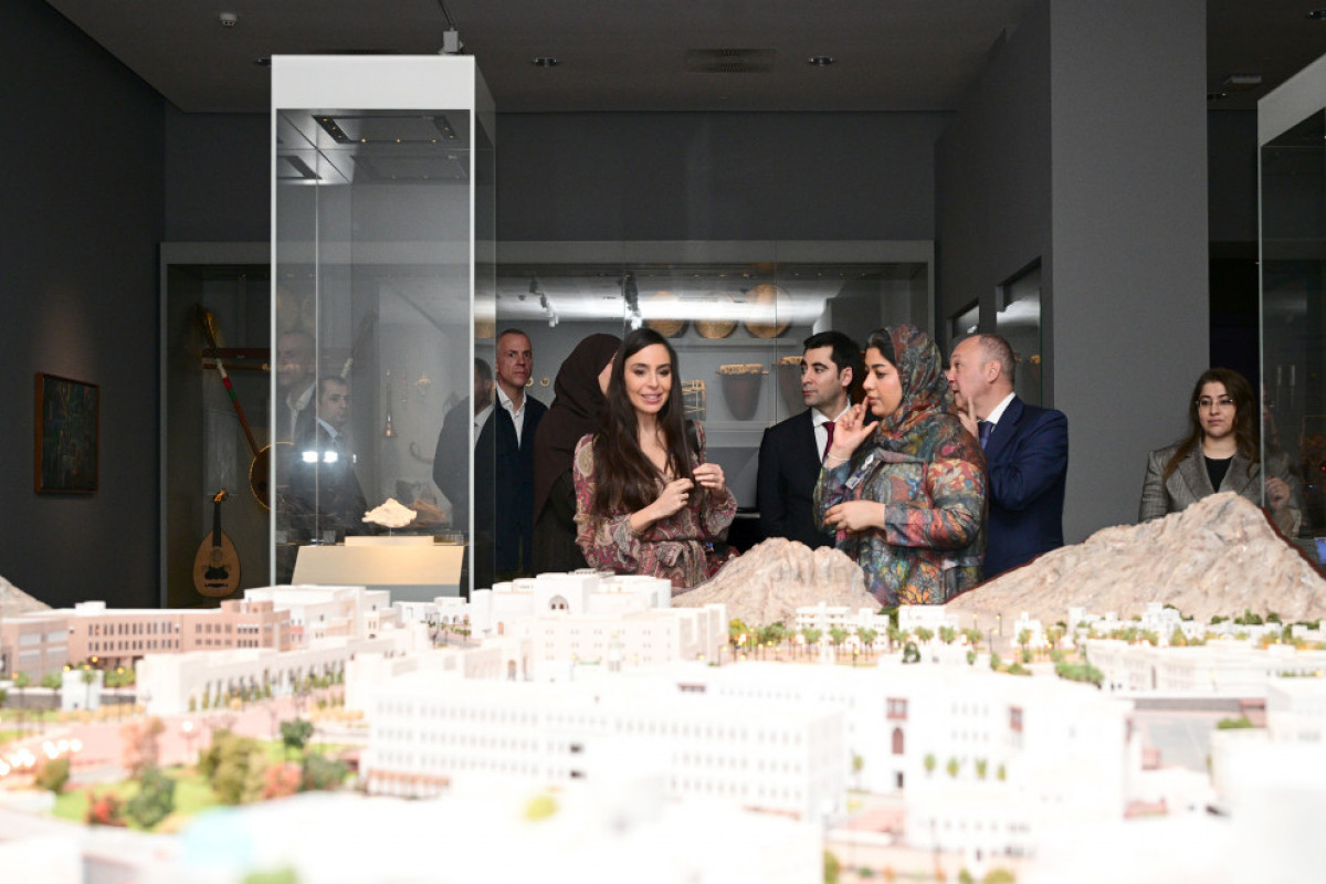 Leyla Əliyeva Maskatda Oman Milli Muzeyində və Mutrah bazarında olub