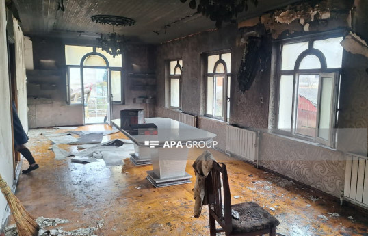 Lənkəranda yanğın olub, ev sahibi yanğını oğruların törətdiyini iddia edir - FOTO 