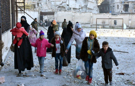Suriyada əhali toqquşmaların baş verdiyi yerləri tərk edir