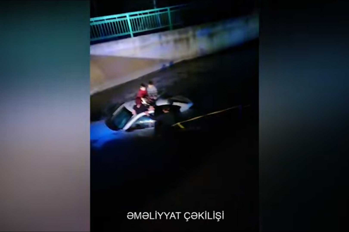 Beyləqanda kanala düşən avtomobildən 2-si azyaşlı olmaqla 4 nəfər xilas edilib - VİDEO  - YENİLƏNİB 
