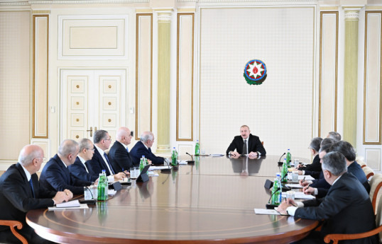 Prezident İlham Əliyev müşavirə keçirib