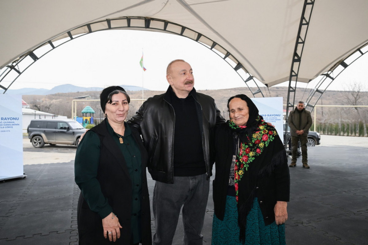 Azərbaycan Prezidenti: Biz şəhidlərimizin əziz xatirəsini qəlbimizdə əbədi yaşadacağıq
