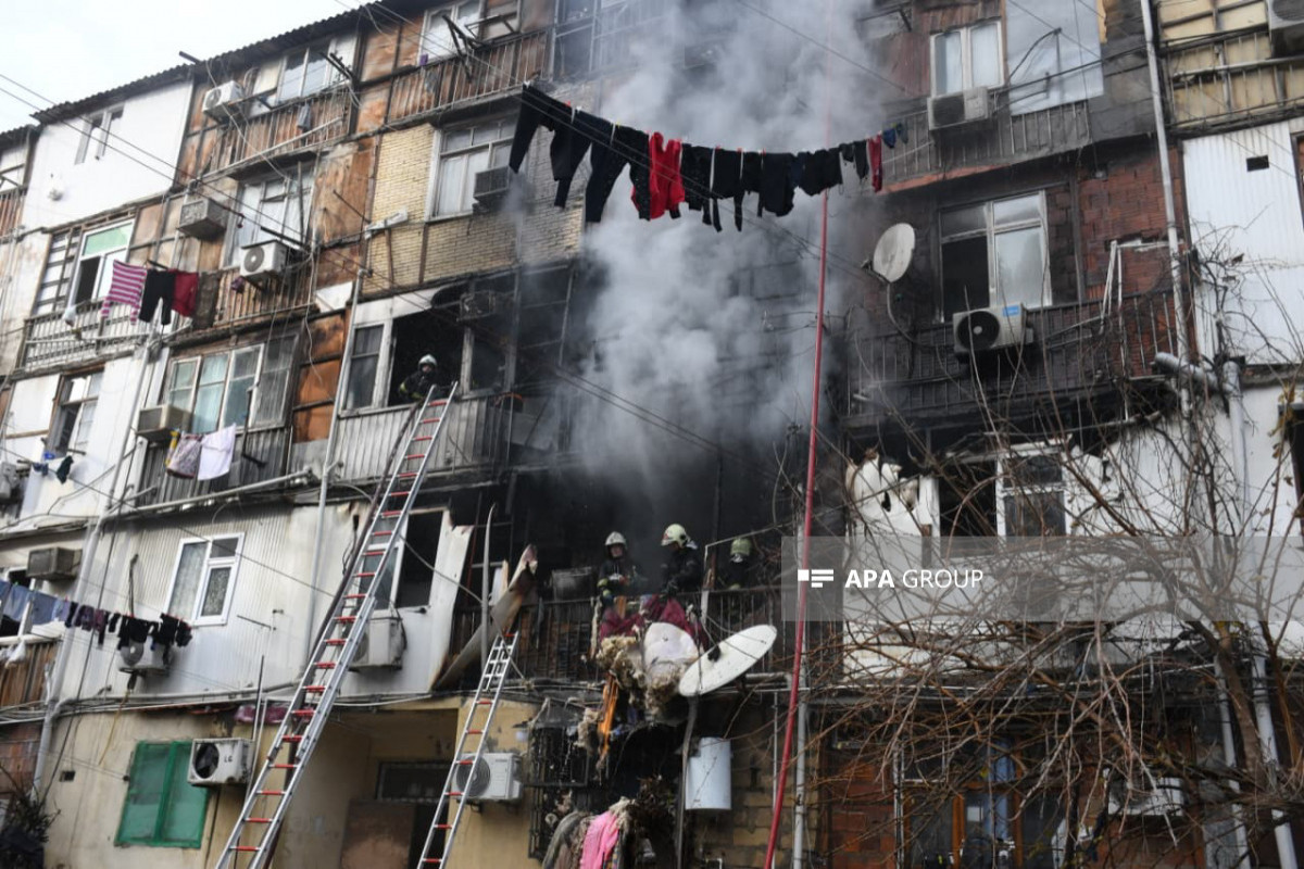 Bakıda yataqxanada yanğın söndürülüb, sakinlər təxliyə edilib - VİDEO  - YENİLƏNİB-3  - FOTO 