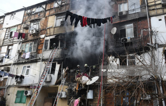 Bakıda yataqxanada yanğın söndürülüb, sakinlər təxliyə edilib - VİDEO  - YENİLƏNİB-3  - FOTO 