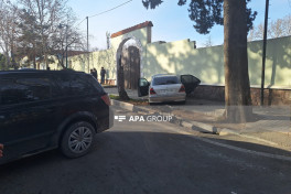 Şəmkirdə iki maşın toqquşub, piyada xəsarət alıb - FOTO 