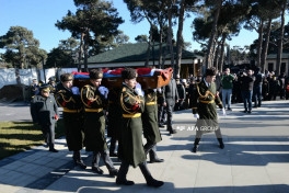 Milli Qəhrəman Şahin Tağıyev Hərbi Memorial Məzarlıqda dəfn edilib - FOTO 