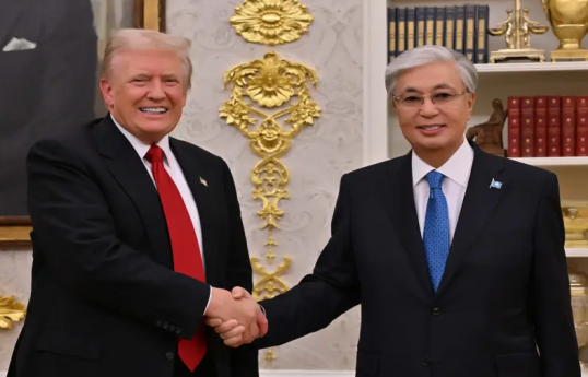 ABŞ Prezidenti Donald Tramp və Qazaxıstan Prezidenti Kasım-Jömart Tokayev