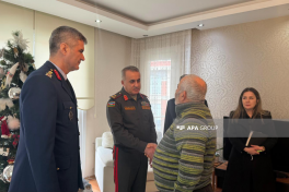 Azərbaycanın Türkiyədəki hərbi attaşesi təyyarə qəzasında şəhid olan hərbçinin ailəsini ziyarət edib