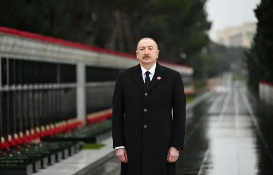 Prezident İlham Əliyev Şəhidlər xiyabanını ziyarət etməsi ilə bağlı videoçarx paylaşıb - VİDEO 