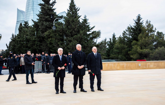 “Azərsun Holdinq”in rəhbər heyəti 20 Yanvar şəhidlərini yad edib - FOTO 