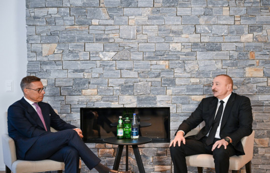 Azərbaycan Prezidenti İlham Əliyev Davosda Finlandiya Prezidenti ilə görüşüb