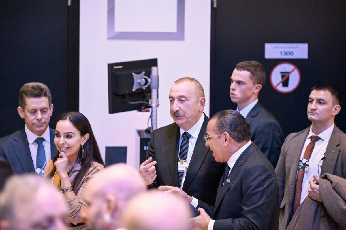 Prezident İlham Əliyev Ümumdünya İqtisadi Forumu çərçivəsində panel iclasda iştirak edib