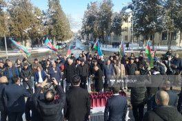 İlk köç karvanı Xankəndi şəhərinə çatıb, açarlar təqdim olunub- FOTO  - YENİLƏNİB-1  - VİDEO 