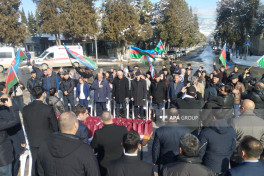 İlk köç karvanı Xankəndi şəhərinə çatıb, açarlar təqdim olunub- FOTO  - YENİLƏNİB-1  - VİDEO 