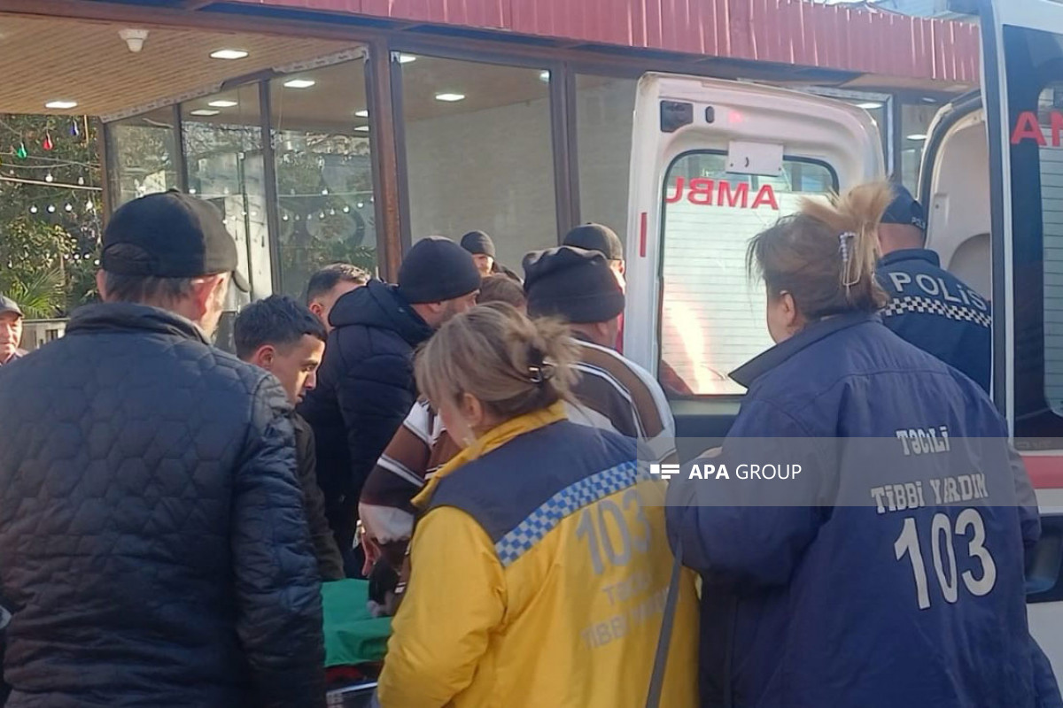 Gəncədə sərnişin avtobusu piyadanı vurub - FOTO 