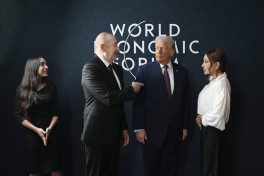 Davosda Prezident İlham Əliyevlə Donald Tramp arasında görüş keçirilib - YENİLƏNİB-1 
