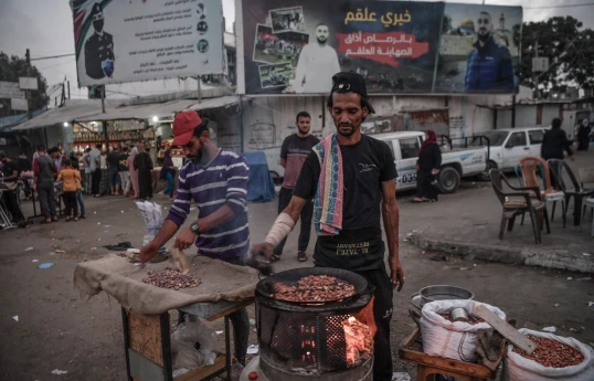 HAMAS Qəzzada müharibə üçün küçə satıcılarını vergiyə cəlb edib