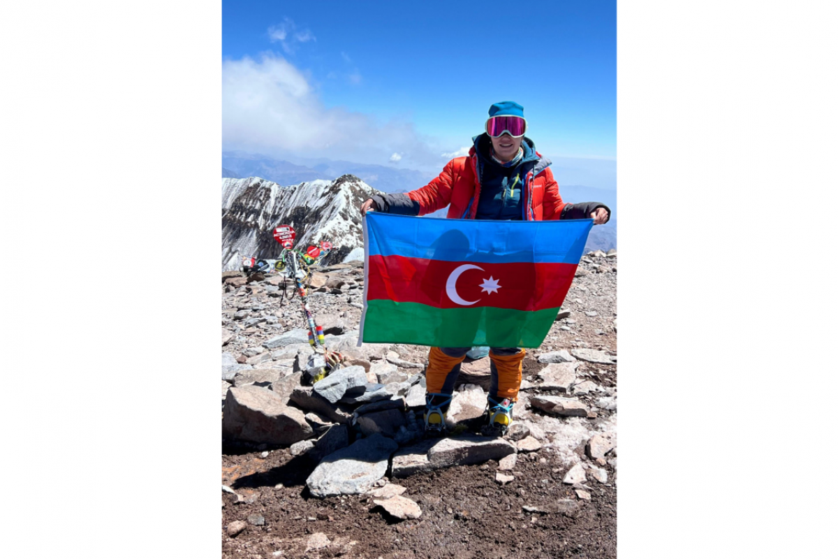 FHN-in əməkdaşı Akonkaqua zirvəsini fəth edib - FOTO 