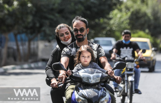 İranda qadınlara motosiklet sürməyə icazə verilib