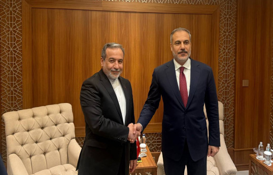 İranın xarici işlər naziri Abbas Əraqçi və Türkiyənin xarici işlər naziri Hakan Fidan
