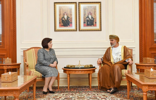 Milli Məclisin sədri Sahibə Qafarova və Oman Sultanlığının Şura Məclisinin sədri  Şeyx Xalid bin Hilal Al Mavali