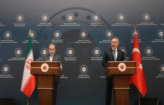 İranın xarici işlər naziri Abbas Əraqçi, Türkiyənin xarici işlər naziri Hakan Fidan