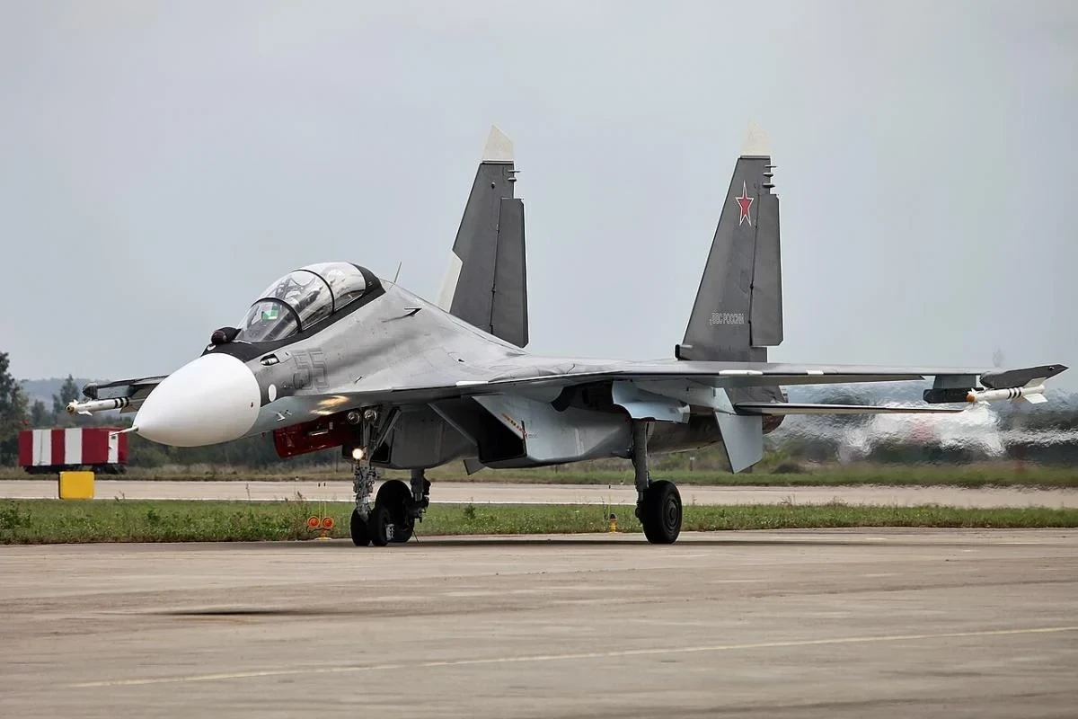 Ukrayna dronları Krımda Su-30 qırıcılarının anqarlarını vurub