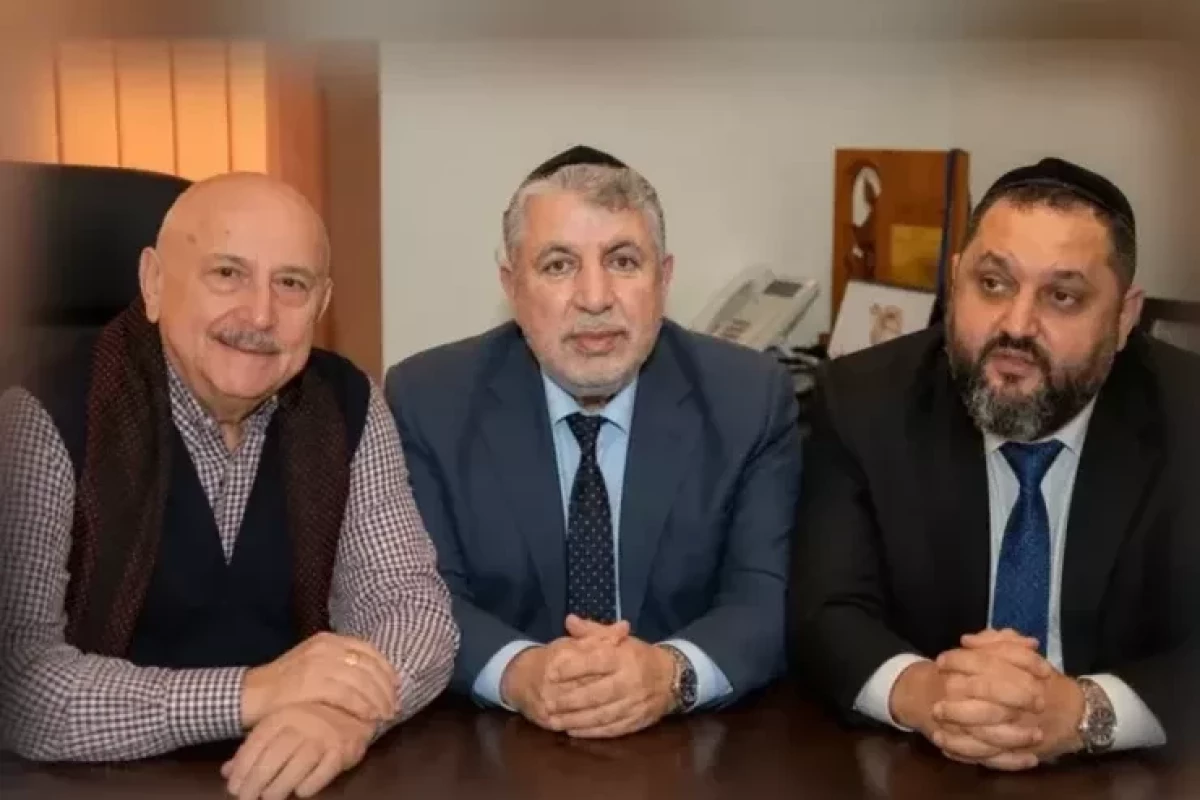 Aleksandr Şarovski, Milix Yevdayev və Zamir İsayev