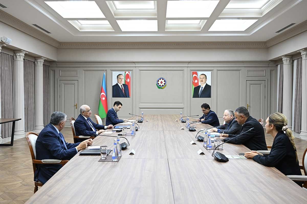 Əli Əsədov BMT Baş katibinin Yol Təhlükəsizliyi üzrə xüsusi elçisi ilə görüşüb