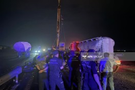 Sumqayıtda benzin daşıyan yük avtomobili teplovozla toqquşub, xəsarət alan var - FOTO  - VİDEO 