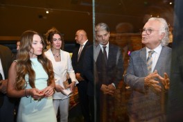 Azərbaycan Milli Xalça Muzeyində “Bir mədəniyyət xəzinəsi: Divanü lüğat-it-türk” sərgisi açılıb - FOTO 