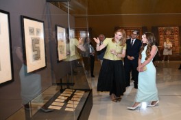 Azərbaycan Milli Xalça Muzeyində “Bir mədəniyyət xəzinəsi: Divanü lüğat-it-türk” sərgisi açılıb - FOTO 
