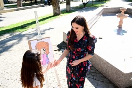 Leyla Əliyeva Şəki şəhərindəki Məhəmməd Füzuli adına parkda görülən işlərlə tanış olub